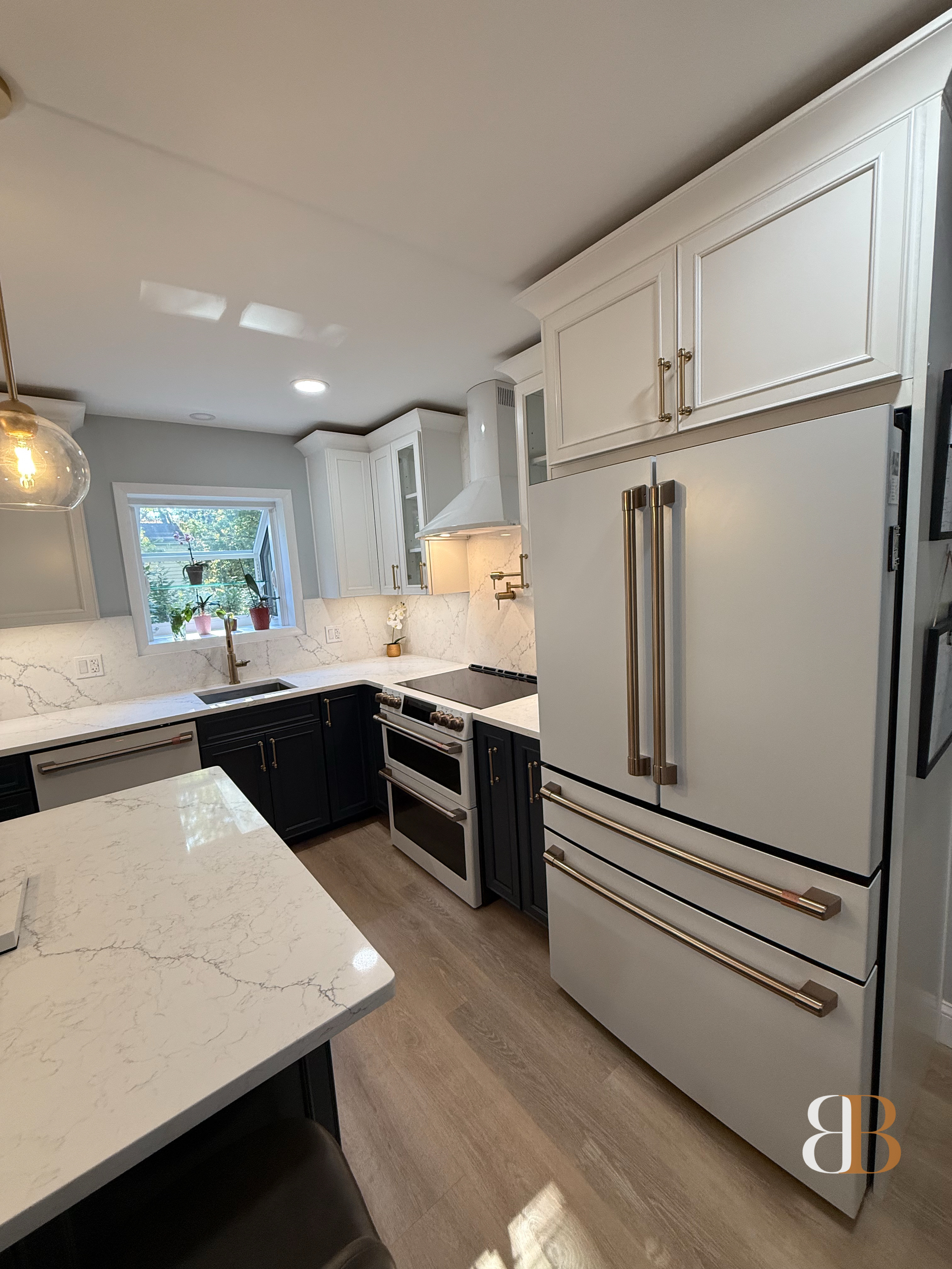 Kitchen — navy and white with quartz, Pennsylvania